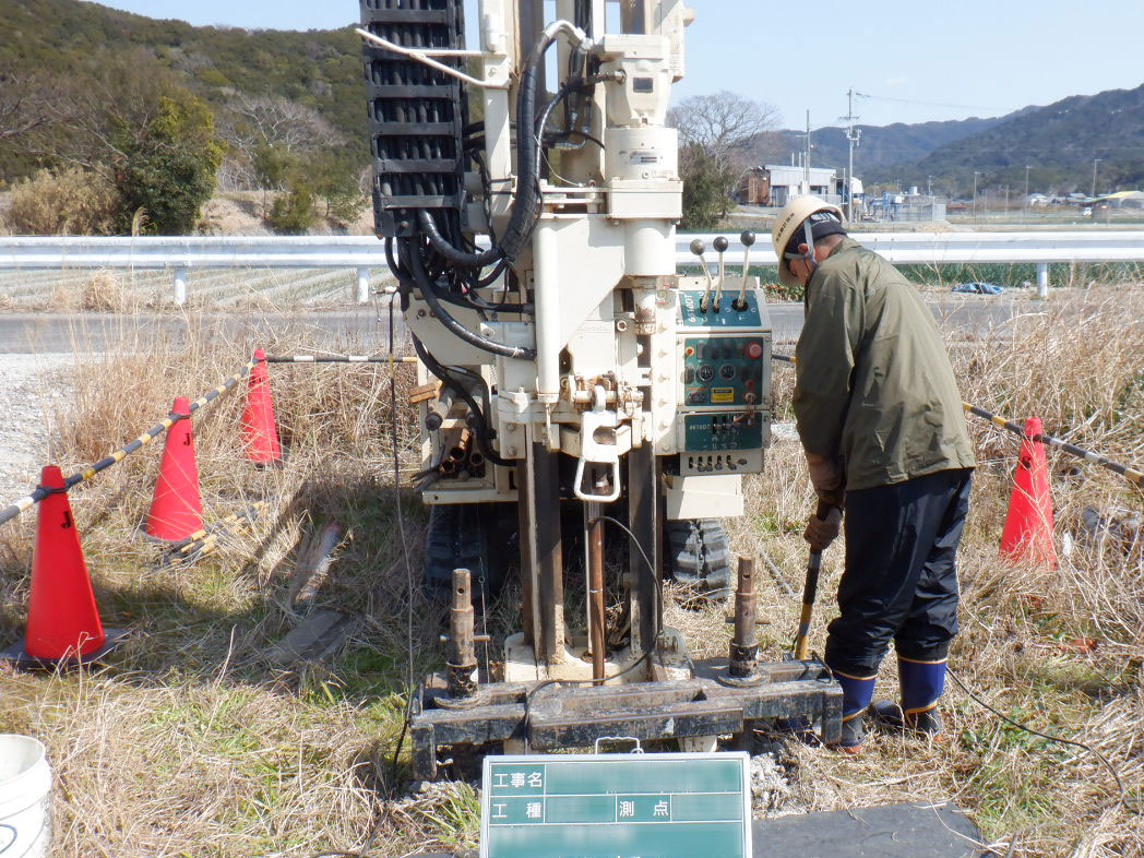 兵庫県南あわじ市／サイスミックコーンを用いたS波VSP探査